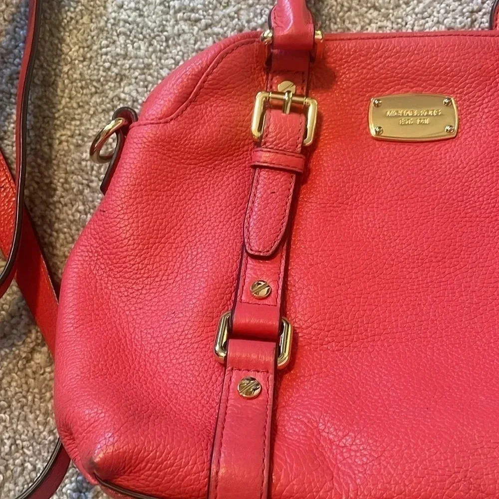 Michael Kors Bedford bowling satchel salmon pink purse - Picture 3 of 15
